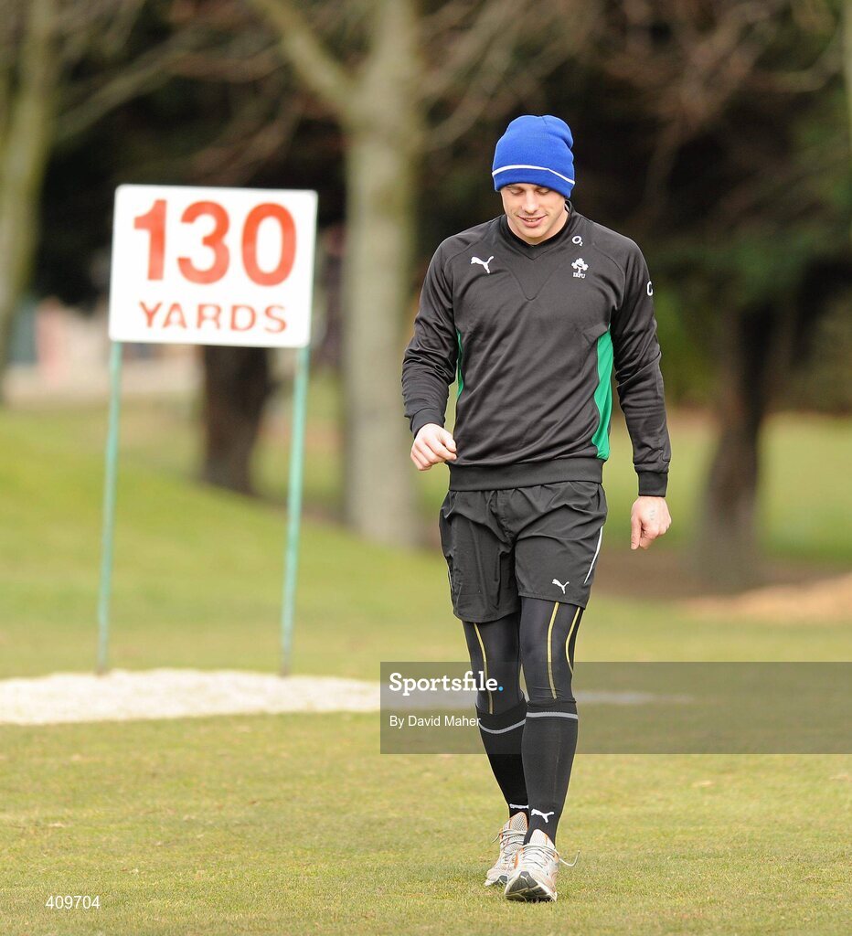 15 March 2010; Ireland's Tommy Bowe during rugby squad training ahead of their RBS Six Nations Rugby Championship match against Scotland on Saturday. Killiney Golf Course, Killiney, Co. Dublin. Picture credit; David Maher / SPORTSFILE