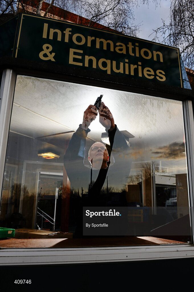 15 March 2010; John Hoxley prepares his stall ahead of the 2010 Cheltenham Festival. Prestbury Park, Cheltenham, Gloucestershire, England. Photo by Sportsfile