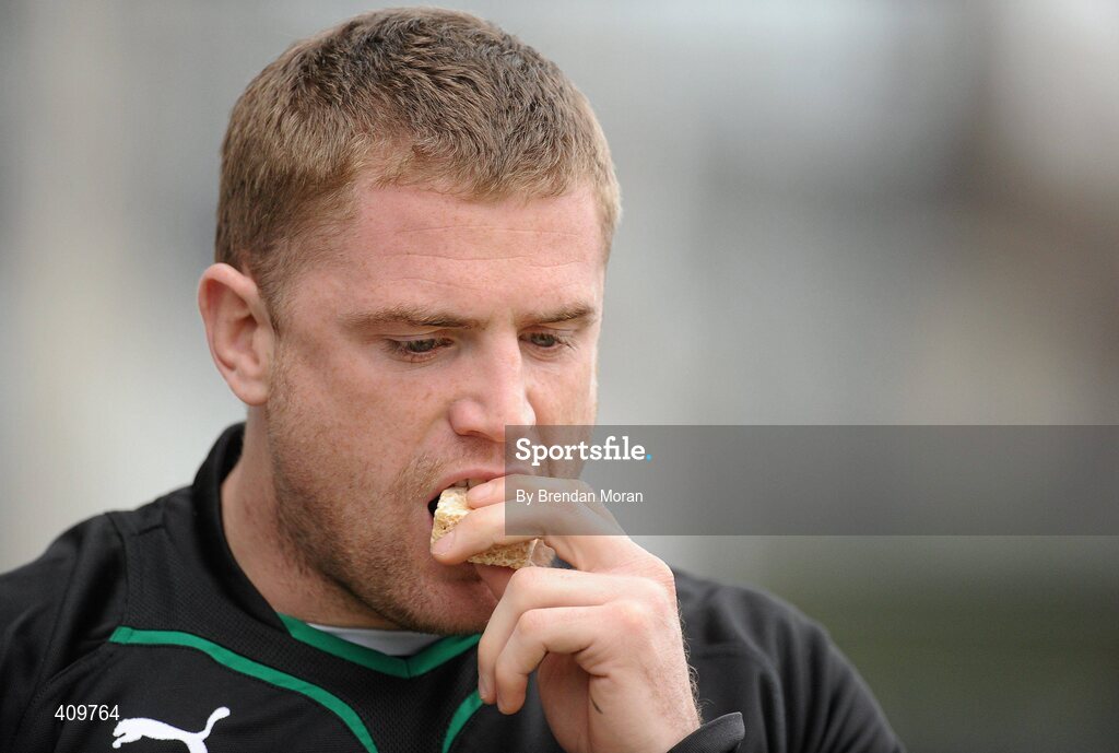16 March 2010; Ireland's Jamie Heaslip takes a bite of a snack bar on his arrival for squad training ahead of their RBS Six Nations Rugby Championship match against Scotland on Saturday. RDS, Ballsbridge, Dublin. Picture credit: Brendan Moran / SPORTSFILE