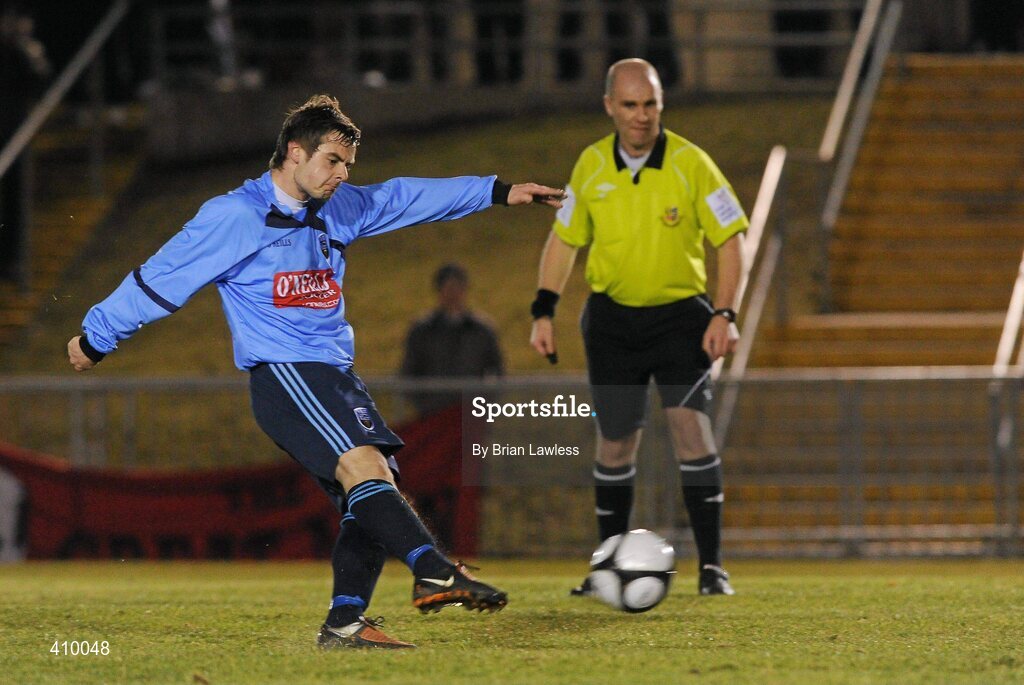 16 March 2010; Greg Bolger, UCD, shoots from the penalty spot to score his side's first goal. Airtricity League Premier Division, UCD v Bohemians, UCD Bowl, Belfield, Dublin. Picture credit: Brian Lawless / SPORTSFILE