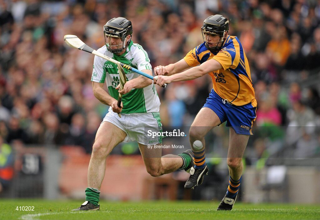 17 March 2010; David Hoyne, Ballyhale Shamrocks, in action against Aidan O'Donnell, Portumna. AIB GAA Hurling All-Ireland Senior Club Championship Final, Ballyhale Shamrocks v Portumna, Croke Park, Dublin. Picture credit: Brendan Moran / SPORTSFILE