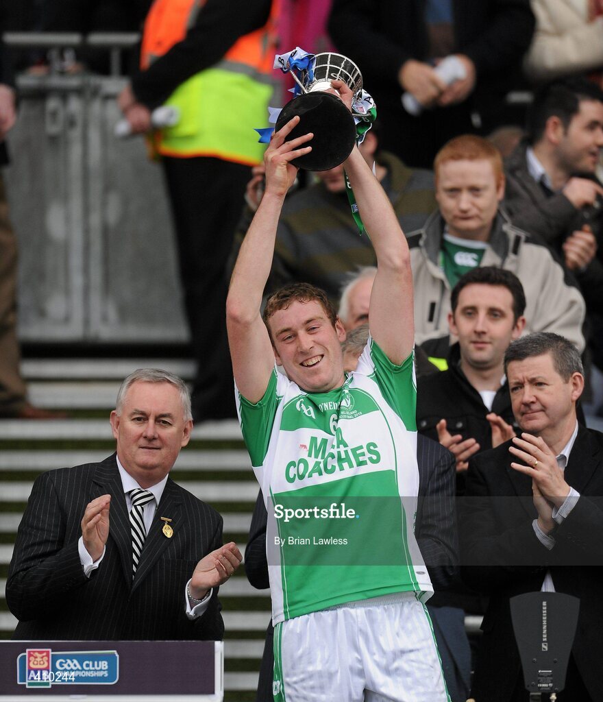 17 March 2010; Ballyhale Shamrocks captain Eamonn Walsh lifts the cup alongside Uachtarán CLG Criostóir Ó Cuana, left. AIB GAA Hurling All-Ireland Senior Club Championship Final, Ballyhale Shamrocks v Portumna, Croke Park, Dublin. Picture credit: Brian Lawless / SPORTSFILE