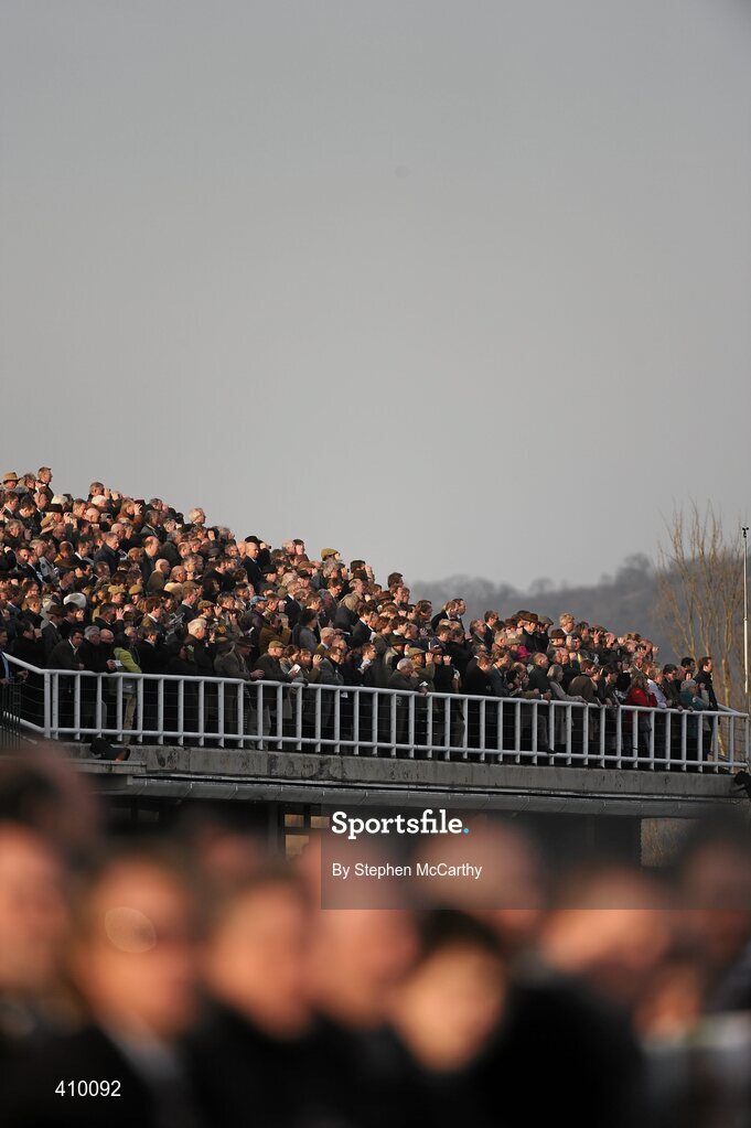 16 March 2010; Punters watch on during the David Nicholson Mares' Hurdle. Cheltenham Racing Festival - Tuesday. Prestbury Park, Cheltenham, Gloucestershire, England. Picture credit: Stephen McCarthy / SPORTSFILE