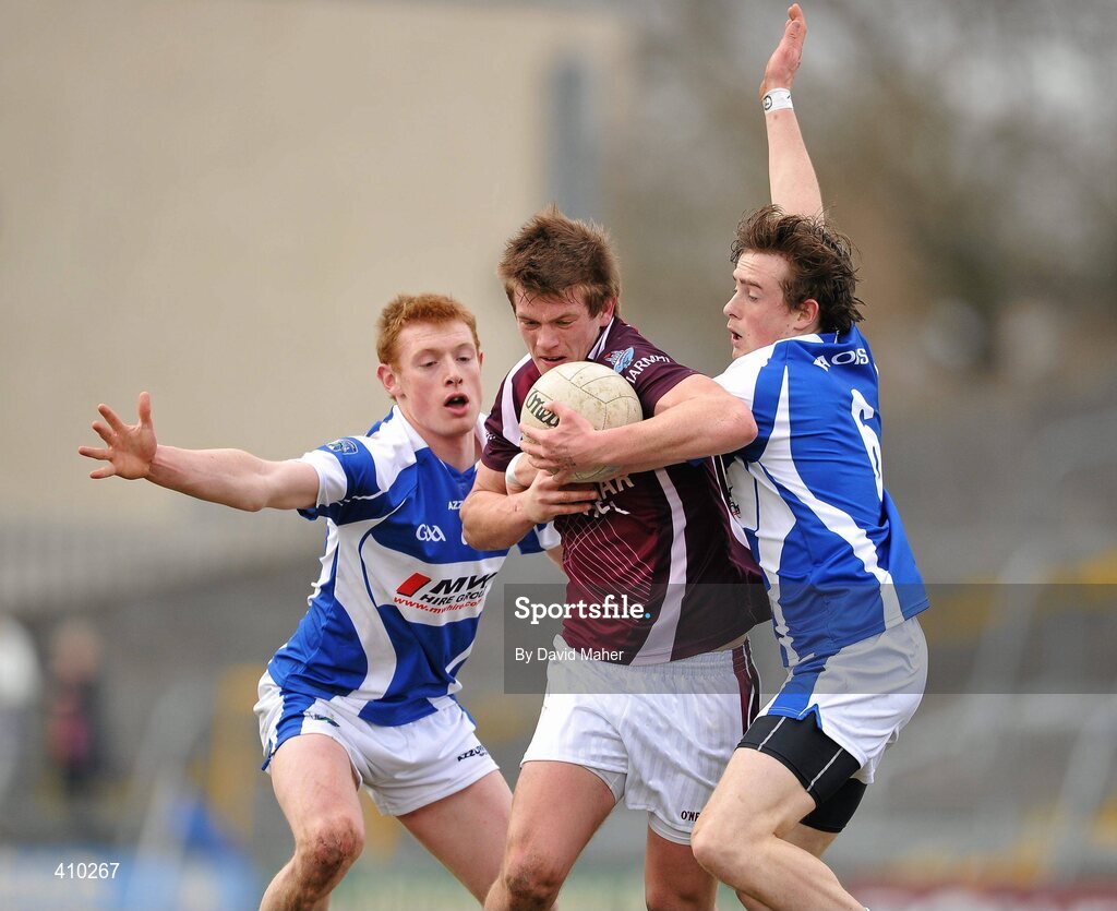 17 March 2010; John Heslin, Westmeath, in action against Brian Glynn, left, and Kieran Lillis, Laois. Cadbury Leinster GAA Football Under 21 Semi-Final, Westmeath v Laois, Cusack Park, Mullingar, Co. Westmeath. Picture credit: David Maher / SPORTSFILE