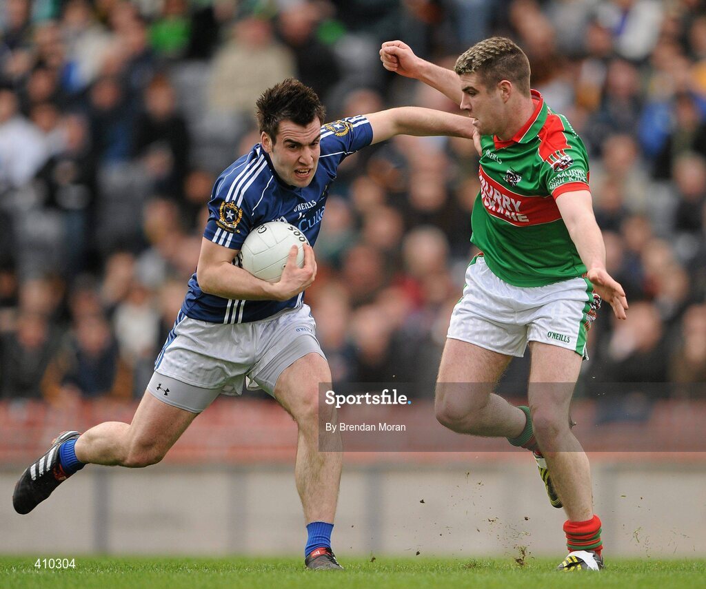 17 March 2010; Kevin Niblock, St Gall's, in action against Darren Hickey, Kilmurry Ibrickane. AIB GAA Football All-Ireland Senior Club Championship Final, Kilmurry Ibrickane v St Gall's, Croke Park, Dublin. Picture credit: Brendan Moran / SPORTSFILE