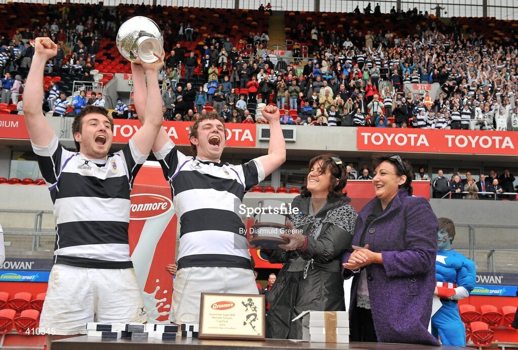 17 March 2010; PBC joint captains Niall Scannell, left, and David O'Mahony lift the Avonmore Milk Munster Schools Senior Cup alongside their mothers' Caroline O'Mahony, and Emer Scannell, right. Munster Schools Senior Cup Final, Rockwell College v PBC, Thomond Park, Limerick. Picture credit: Diarmuid Greene / SPORTSFILE