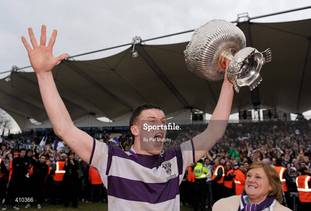 17 March 2010; Clongowes Wood College SJ captain Robert Hynes lifts the cup. Leinster Schools Senior Cup Final, Clongowes Wood College SJ v St. Michael's College. RDS, Ballsbridge, Dublin. Picture credit: Pat Murphy / SPORTSFILE