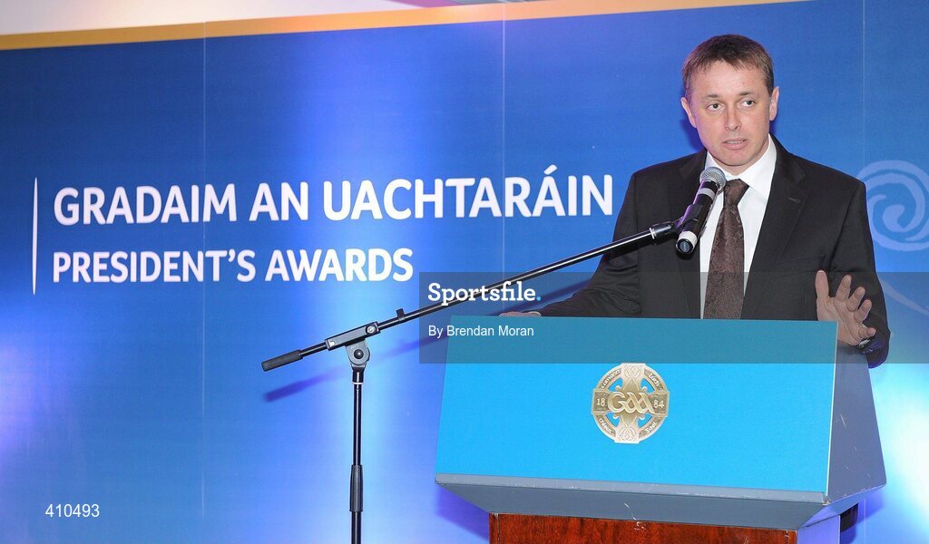 16 March 2009; MC Micheal O Domhnaill speaking at the awards. GAA President’s Awards 2010, Croke Park, Dublin. Picture credit: Brendan Moran / SPORTSFILE