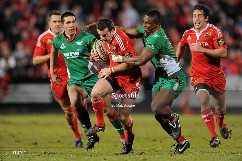 18 March 2010; Scott Deasy, Munster, is tackled by Joe Ajuwa, Scarlets. Celtic League, Munster v Scarlets, Musgrave Park, Cork. Picture credit: Matt Browne / SPORTSFILE
