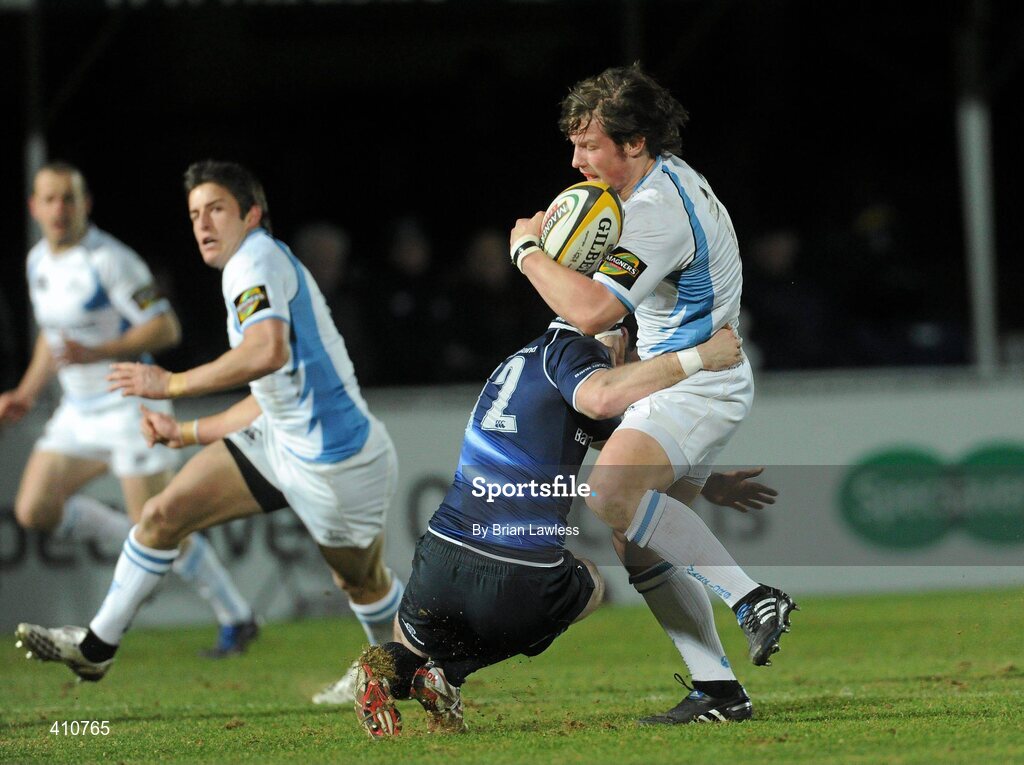 18 March 2010; Peter Horne, Glasgow Warriors, in action against Fergus McFadden, Leinster. Celtic League, Leinster v Glasgow Warriors, RDS, Ballsbridge, Dublin. Picture credit: Brian Lawless / SPORTSFILE