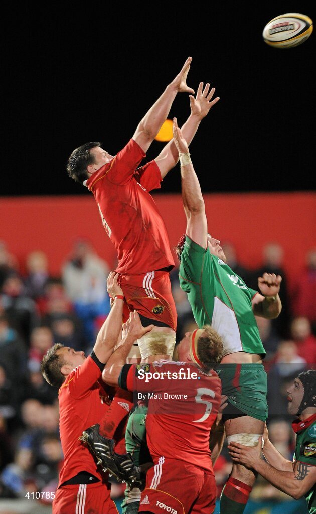18 March 2010; James Coughlan, Munster, wins possession in the line-out against Lou Reed, Scarlets. Celtic League, Munster v Scarlets, Musgrave Park, Cork. Picture credit: Matt Browne / SPORTSFILE
