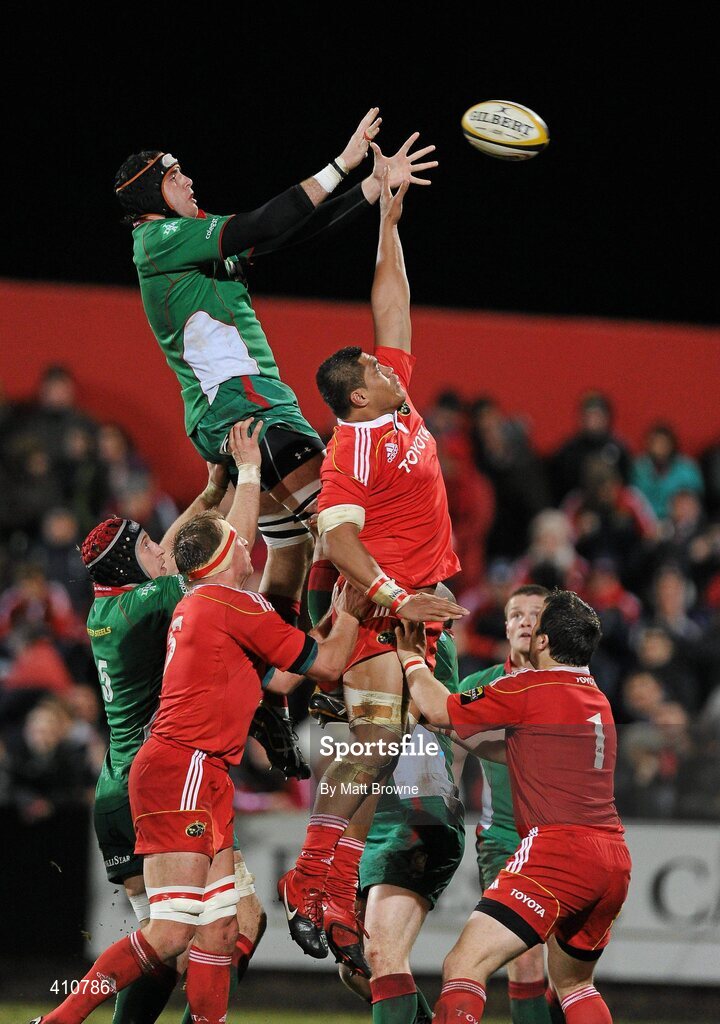 18 March 2010; Lou Reed, Scarlets, wins possession in the line-out against Nick Williams, Munster. Celtic League, Munster v Scarlets, Musgrave Park, Cork. Picture credit: Matt Browne / SPORTSFILE
