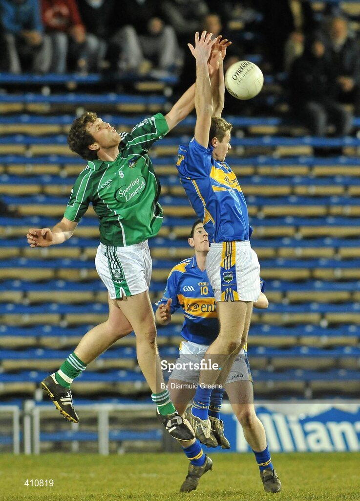 18 March 2010; Bobby O'Brien, Limerick, in action against Alan Moloney, Tipperary. Cadbury Munster GAA Football Under 21 Championship Semi-Final, Tipperary v Limerick, Semple Stadium, Thurles, Co. Tipperary. Picture credit: Diarmuid Greene / SPORTSFILE