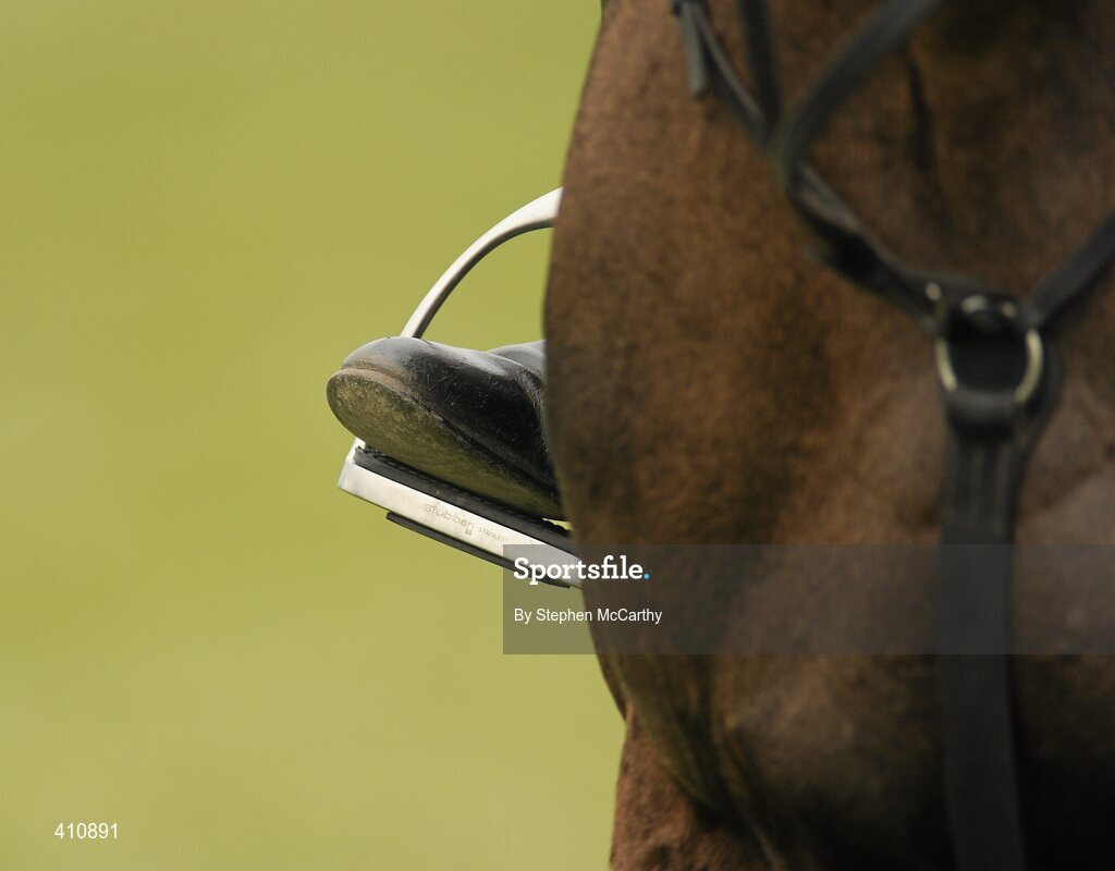 18 March 2010; A general view of horses. Cheltenham Racing Festival - Thursday. Prestbury Park, Cheltenham, Gloucestershire, England. Picture credit: Stephen McCarthy / SPORTSFILE