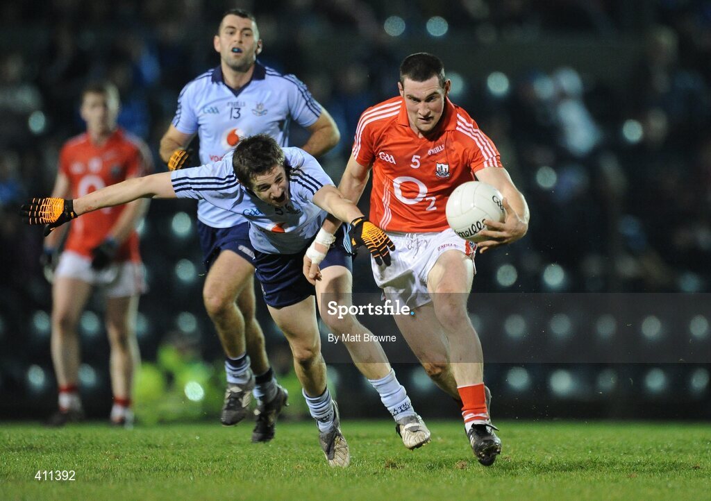 20 March 2010; Noel O'Leary, Cork, in action against Hugh Gill, Dublin. Allianz National Football League, Division 1, Round 5, Cork v Dublin, Pairc Ui Rinn, Cork. Picture credit: Matt Browne / SPORTSFILE