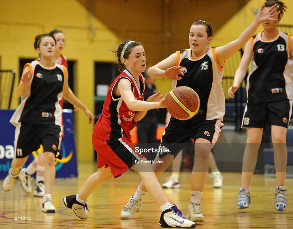 22 March 2010; Kate Ni Shuilleabhain, Pobailscoil Dingle, in action against Sara Skehill, Gort Community School. U16B Girls - All-Ireland Schools League Finals 2010, Gort Community School, Galway v Pobailscoil Dingle, Kerry, National Basketball Arena, Tallaght, Dublin. Picture credit: David Maher / SPORTSFILE