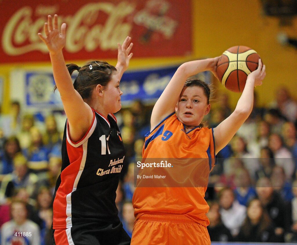 22 March 2010; Maria Quirke, Presentation Secondary School, in action against Aisling Ni Chonchuir, Pobailscoil Dingle. U19B Girls - All-Ireland Schools League Finals 2010, Presentation Secondary School, Tralee v Pobailscoil Dingle, Kerry, National Basketball Arena, Tallaght, Dublin. Picture credit: David Maher / SPORTSFILE