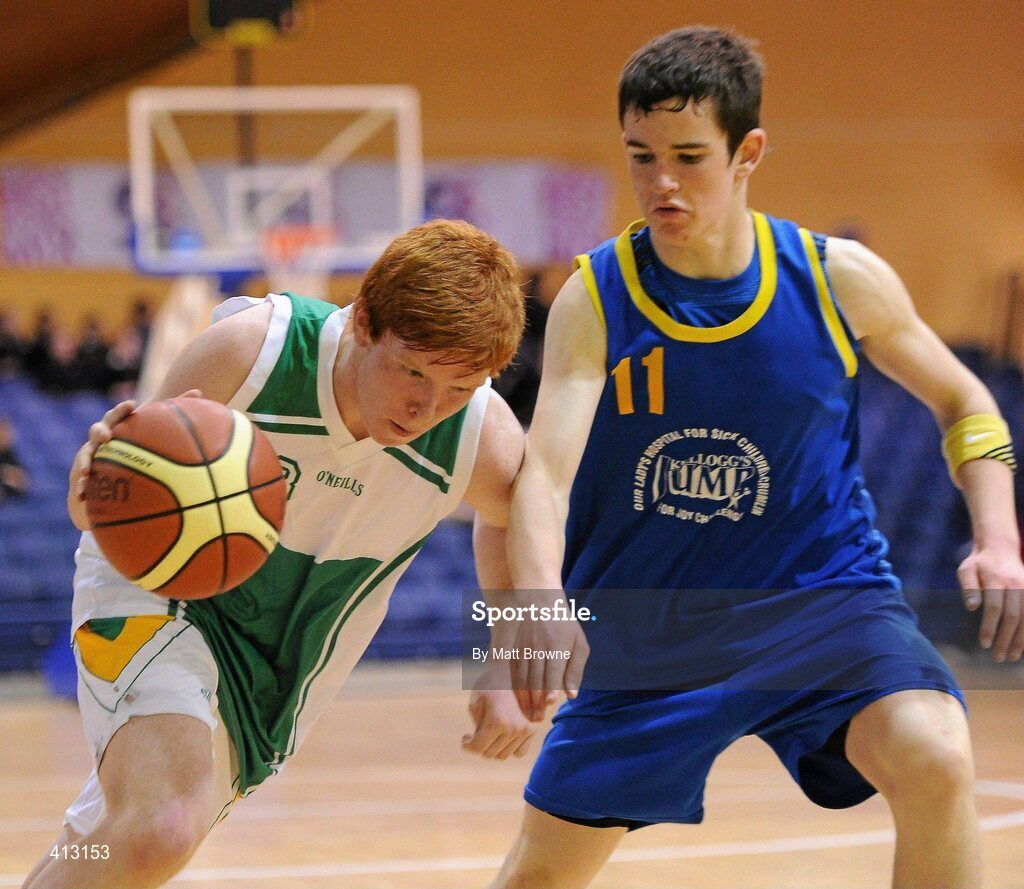 25 March 2010; Craig Palmer, Tallaght Community School, in action against Sean Hughes, Colaiste Einde. U16C Boys - All-Ireland Schools League Finals 2010, Tallaght Community School, Dublin v Colaiste Einde, Galway, National Basketball Arena, Tallaght, Dublin. Picture credit: Matt Browne / SPORTSFILE