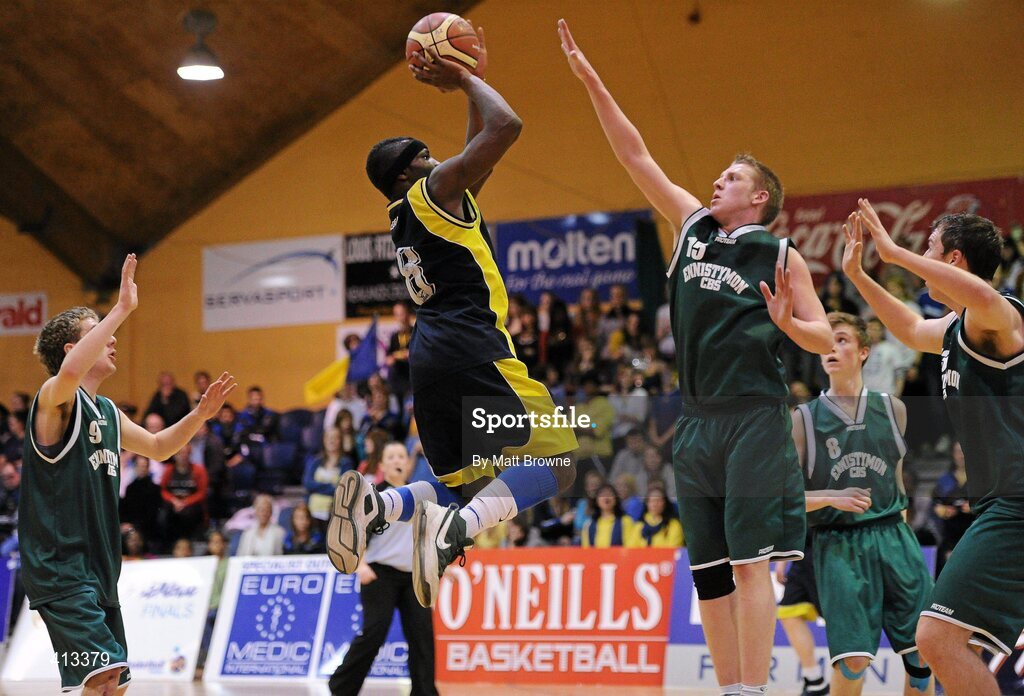 25 March 2010; Kennedy Igor, Colaiste Einde, in action against Ciaran Devitt, CBS Ennistymon. U19C Boys - All-Ireland Schools League Finals 2010, Colaiste Einde, Galway v CBS Ennistymon, Clare, National Basketball Arena, Tallaght, Dublin. Picture credit: Matt Browne / SPORTSFILE