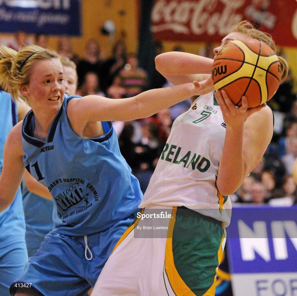 25 March 2010; Niamh Arthur, St Mary's College, in action against Jenny Galvin, Stella Maris Secondary School. U19C Girls - All-Ireland Schools League Finals 2010, St Mary's College, Arklow v Stella Maris Secondary School, Waterford, National Basketball Arena, Tallaght, Dublin. Picture credit: Brian Lawless / SPORTSFILE