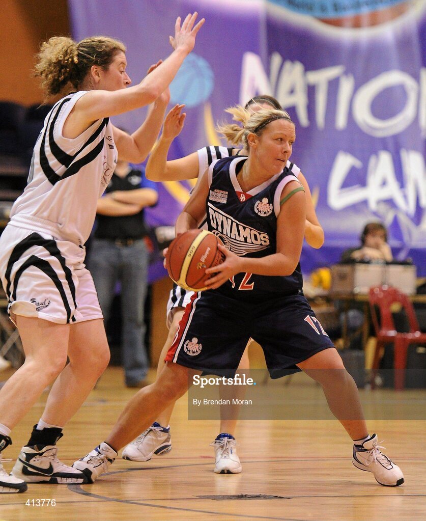 27 March 2010; Tammy McKenna, Oblate Dynamos, in action against Maura Guiney, left, and Orla Kavanagh, Scruffy St Paul's. Basketball Ireland Women’s Division One Final, Oblate Dynamos, Dublin v Scruffy St Paul's, Killarney, Co. Kerry, National Basketball Arena, Tallaght, Dublin. Picture credit: Brendan Moran / SPORTSFILE