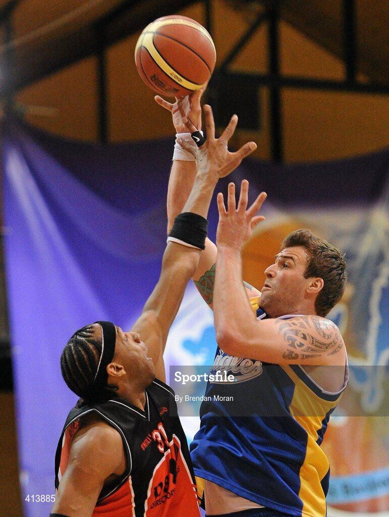 27 March 2010; Stuart Robbins, UL Eagles, in action against Jermaine Turner, Killester. Nivea For Men’s Superleague Final, Killester v UL Eagles, National Basketball Arena, Tallaght, Dublin. Picture credit: Brendan Moran / SPORTSFILE