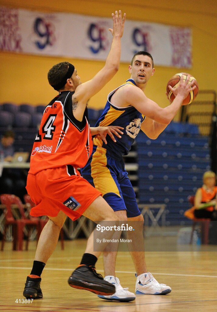 27 March 2010; Rob Lynch, UL Eagles, in action against Michael Westbrooks, Killester. Nivea For Men’s Superleague Final, Killester v UL Eagles, National Basketball Arena, Tallaght, Dublin. Picture credit: Brendan Moran / SPORTSFILE
