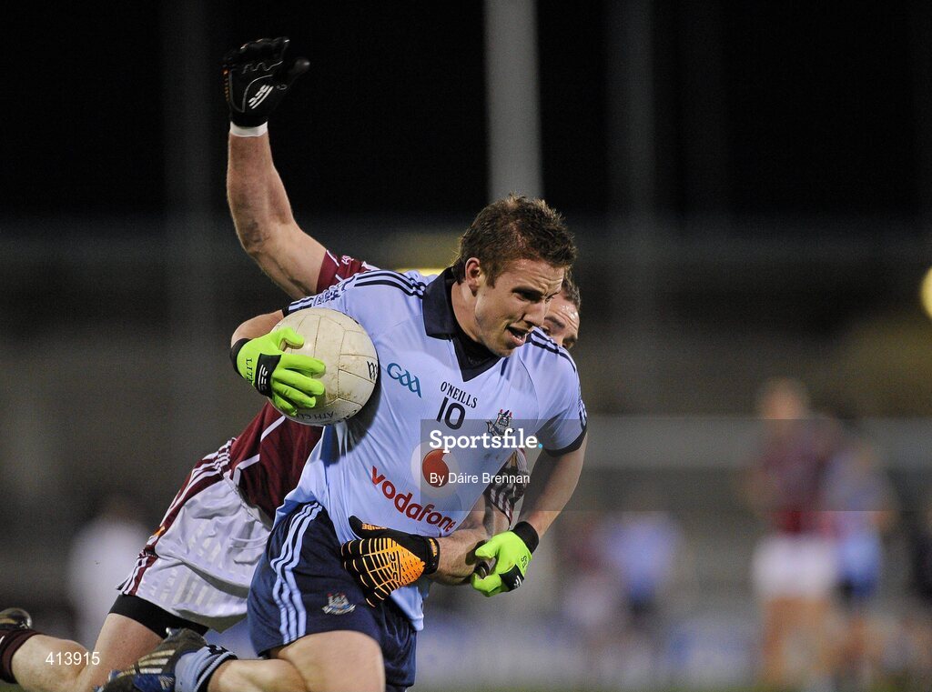 27 March 2010; Alan Hubbard, Dublin, in action against Damien Burke, Galway. Allianz GAA Football National League, Division 1, Round 6, Dublin v Galway, Parnell Park, Dublin. Picture credit: Dáire Brennan / SPORTSFILE
