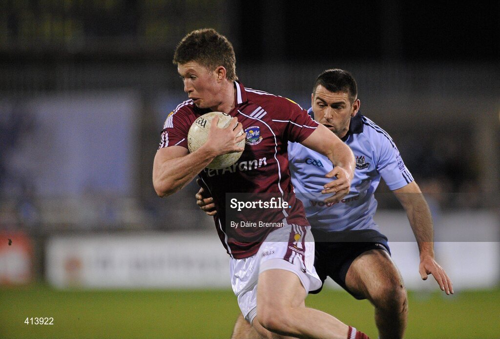 27 March 2010; Gareth Bradshaw, Galway, in action against Bernard Brogan, Dublin. Allianz GAA Football National League, Division 1, Round 6, Dublin v Galway, Parnell Park, Dublin. Picture credit: Dáire Brennan / SPORTSFILE