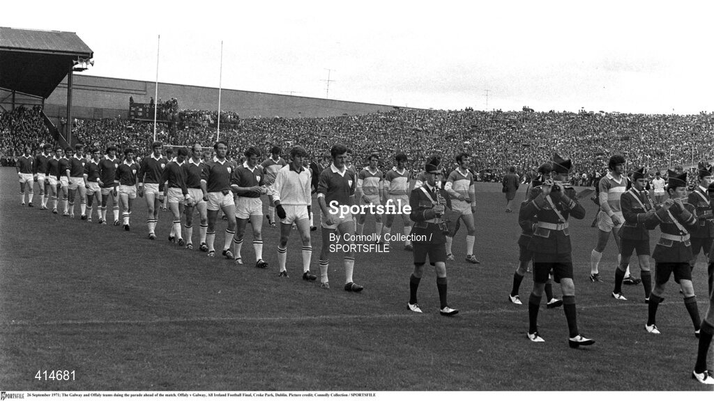 26 September 1971; The Galway and Offaly teams during the parade ahead of the match All Ireland Football Final match between Offaly and Galway at Croke Park, Dublin. Photo by Connolly Collection/Sportsfile