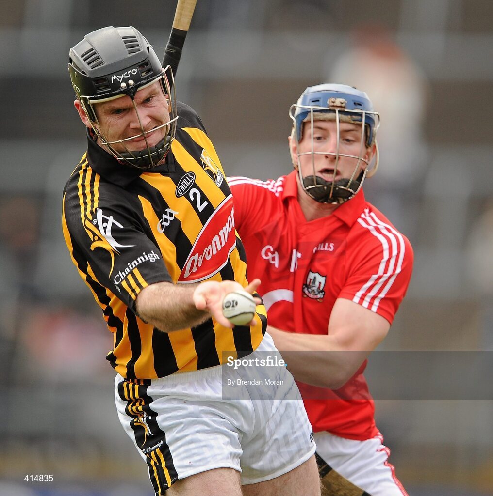 14 March 2010; Canice Hickey, Kilkenny, in action against Patrick Horgan, Cork. Allianz GAA Hurling National League, Division 1, Round 3, Cork v Kilkenny, Pairc Ui Chaoimh, Cork. Picture credit: Brendan Moran / SPORTSFILE