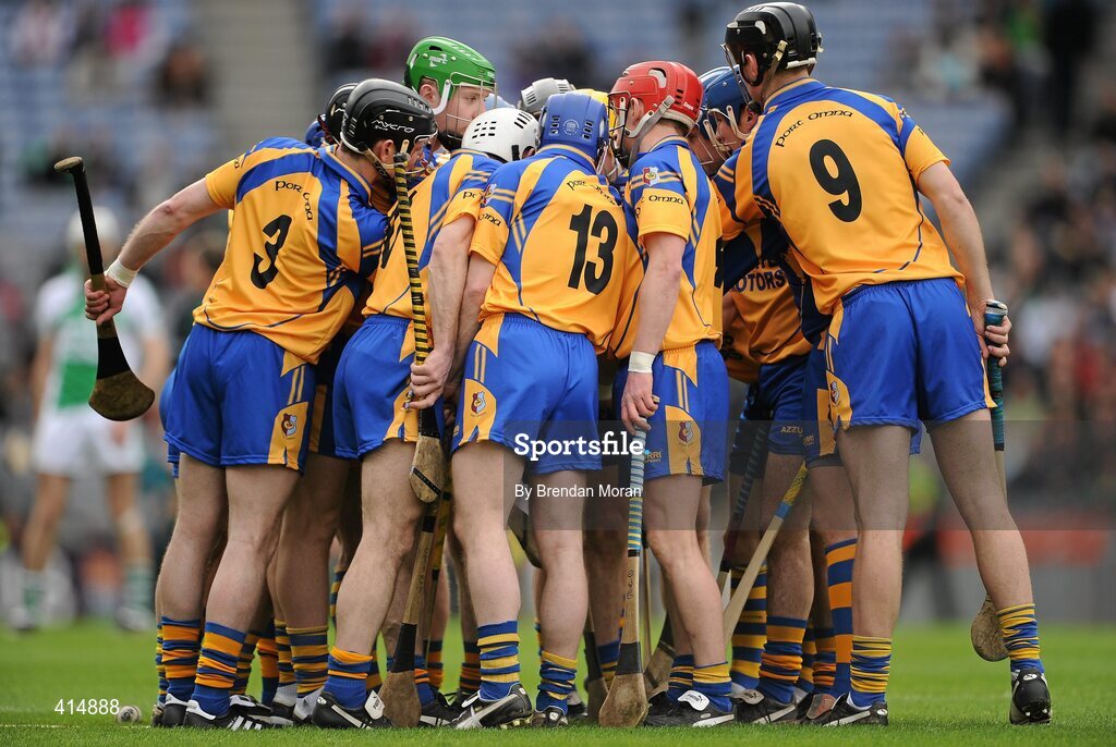 17 March 2010; The Portumna team gather together in a huddle before the game. AIB GAA Hurling All-Ireland Senior Club Championship Final, Ballyhale Shamrocks v Portumna, Croke Park, Dublin. Picture credit: Brendan Moran / SPORTSFILE