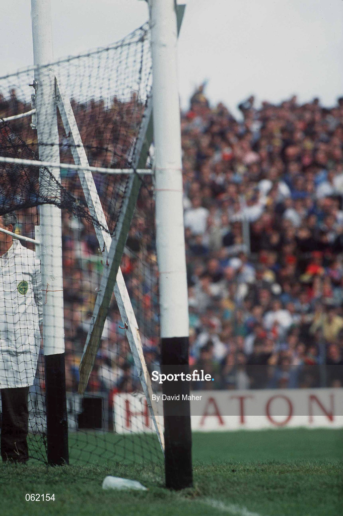26 July 1992; The broken crossbar during the Connacht Senior Football Championship Final match between Mayo and Roscommon at McHale Park in Castlebar, Mayo. Photo by David Maher/Sportsfile
