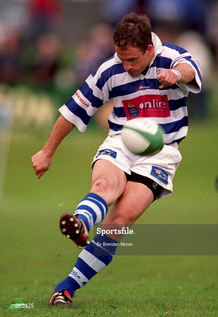 19 May 2001; David Humphreys of Dungannon during the AIB All-Ireland League Division 1 Semi-Final match between Dungannon RFC and Galwegians RFC at Crowley Park in Glenina, Galway. Photo by Brendan Moran/Sportsfile