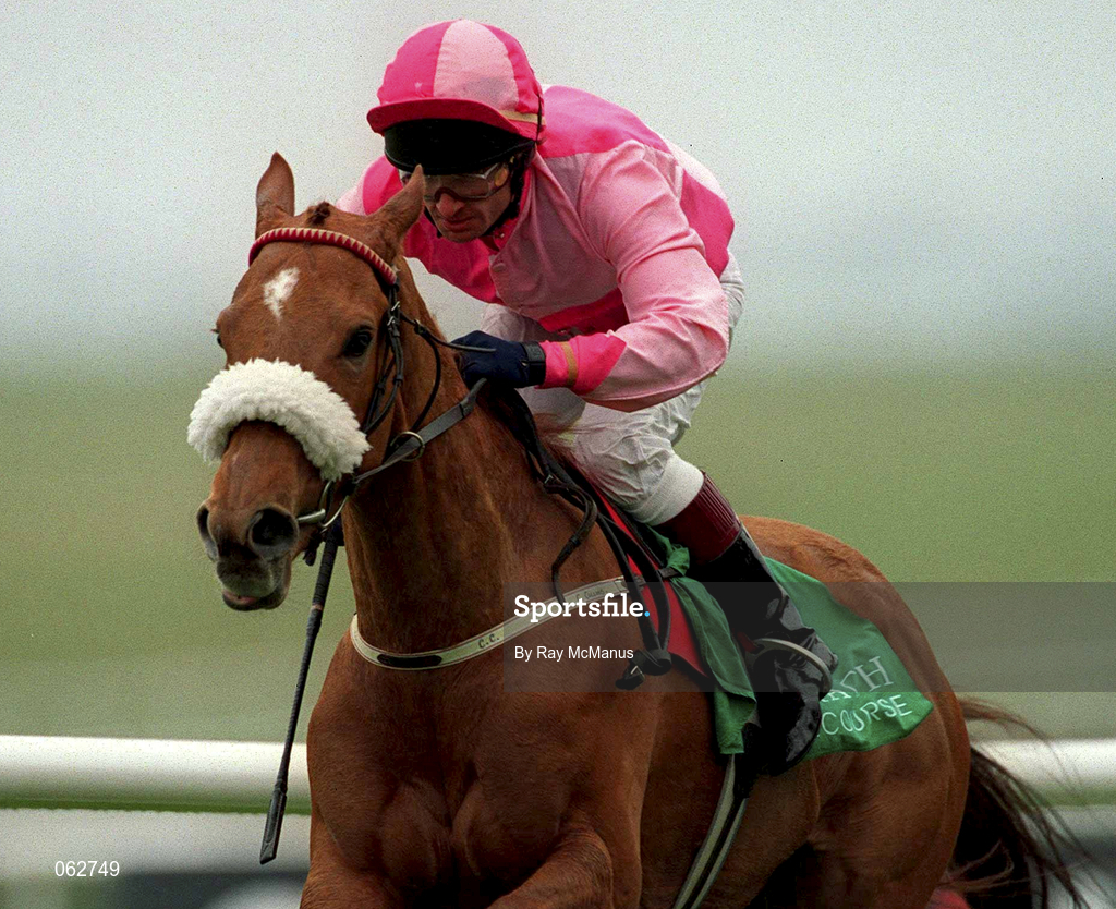 21 April 2001; Peace Keeping, with Pat Shanahan up, at The Curragh Racecourse in Kildare. Photo by Ray McManus/Sportsfile