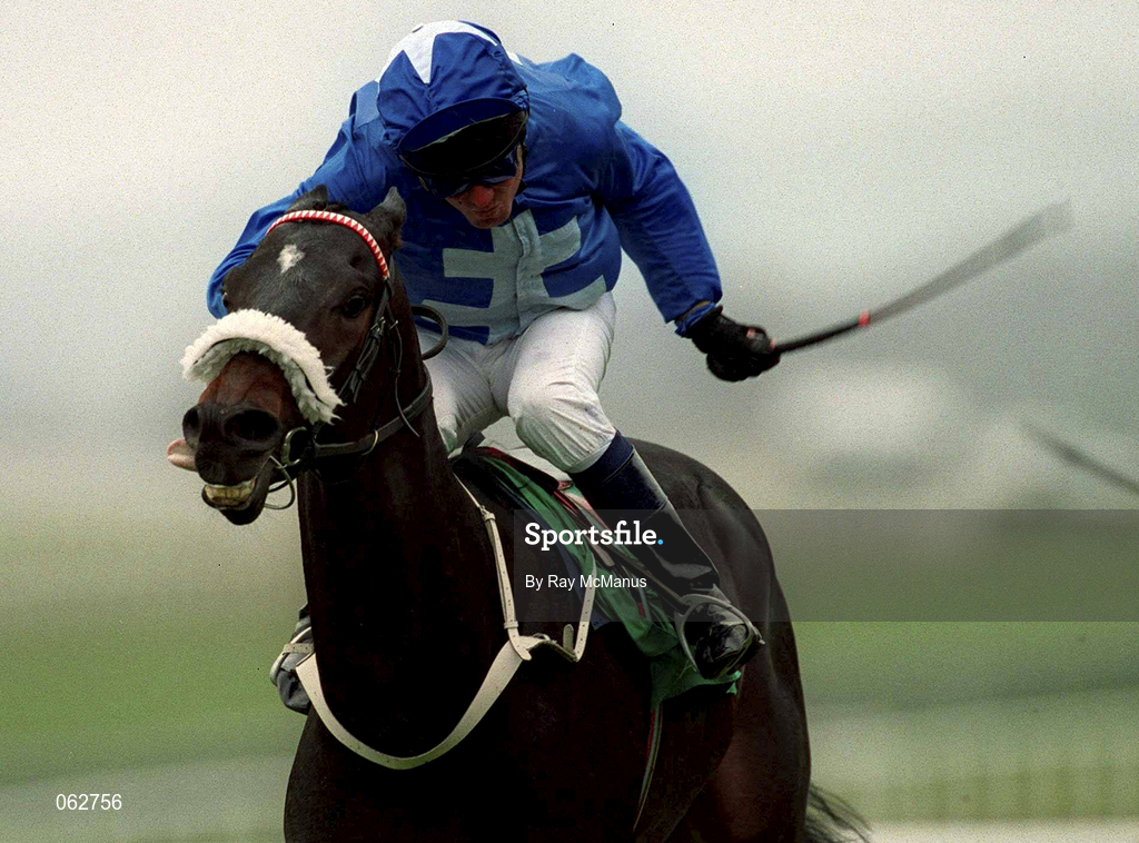 21 April 2001; Baron De Feypo, with Stephen Craine up, on their way to winning The Home of The Classics of£12,500 at The Curragh Racecourse in Kildare. Photo by Ray McManus/Sportsfile