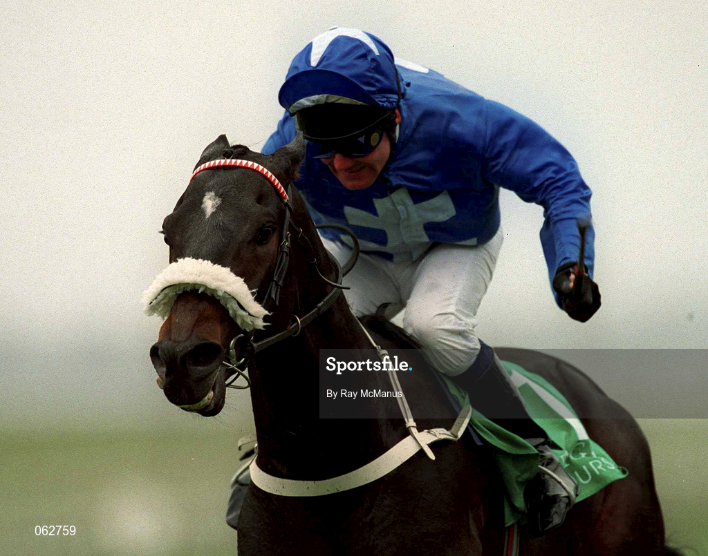 21 April 2001; Baron De Feypo, with Stephen Craine up, on their way to winning The Home of The Classics of£12,500 at The Curragh Racecourse in Kildare. Photo by Ray McManus/Sportsfile