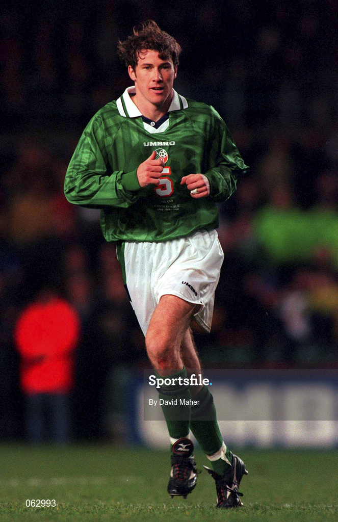 23 February 2000; Kenny Cunningham of Republic of Ireland during the International Friendly match between Republic of Ireland and Czech Republic at Lansdowne Road in Dublin. Photo by David Maher/Sportsfile