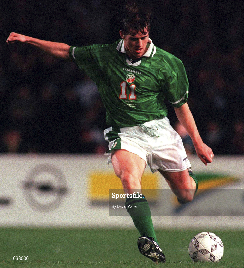 23 February 2000; Kevin Kilbane of Republic of Ireland during the International Friendly match between Republic of Ireland and Czech Republic at Lansdowne Road in Dublin. Photo by David Maher/Sportsfile