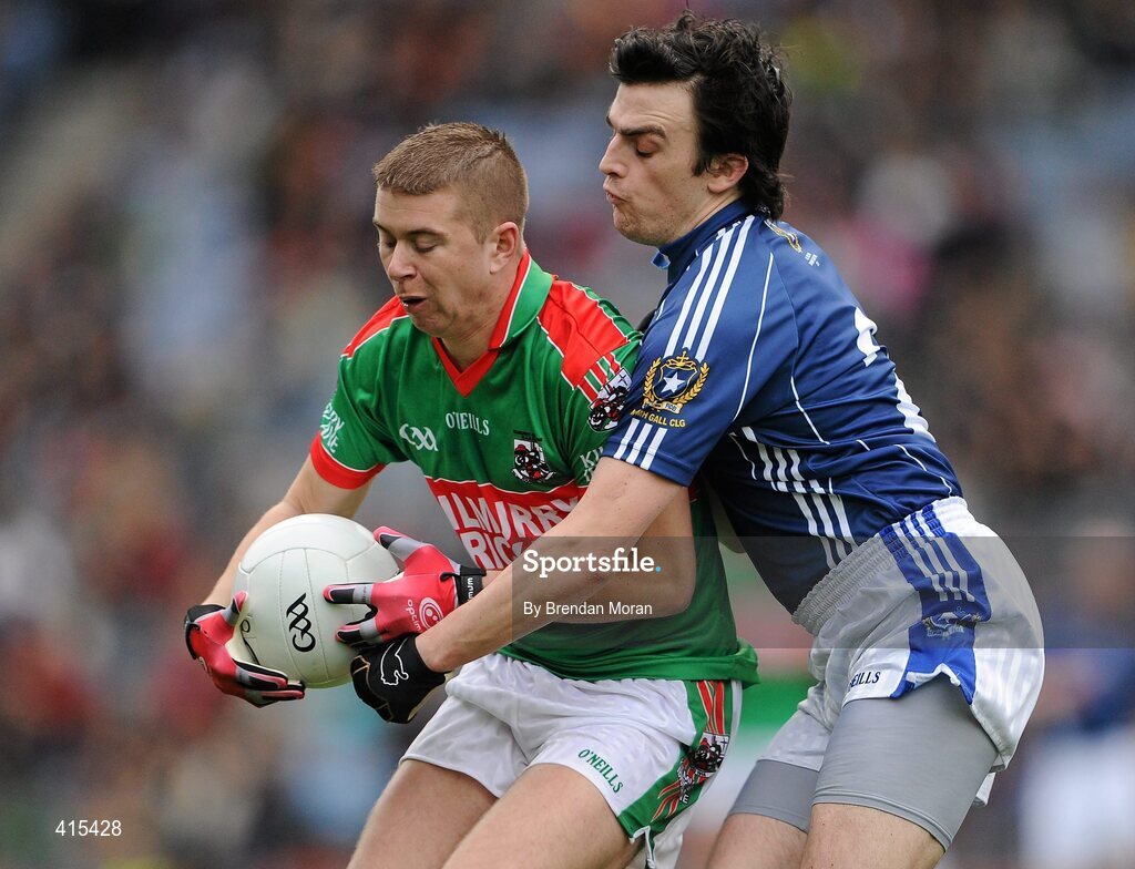 17 March 2010; Noel Downes, Kilmurry Ibrickane, in action against Paul Veronica, St Gall's. AIB GAA Football All-Ireland Senior Club Championship Final, Kilmurry Ibrickane v St Gall's, Croke Park, Dublin. Picture credit: Brendan Moran / SPORTSFILE