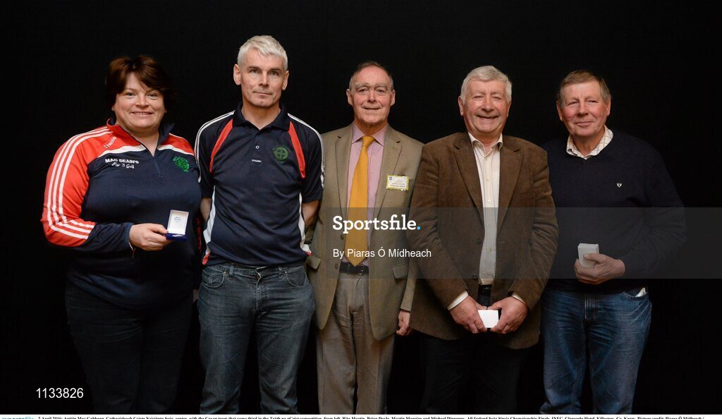 2 April 2016; Antóin Mac Gabhann, Cathaoirleach Coiste Naisiúnta Scór, centre, with the Cavan team that came third in the Tráth na gCeist competition, from left, Rita Martin, Brian Doyle, Martin Maguire and Michael Dinnenny. All-Ireland Scór Sinsir Championship Finals. INEC, Gleneagle Hotel, Killarney, Co. Kerry. Picture credit: Piaras Ó Mídheach / SPORTSFILE