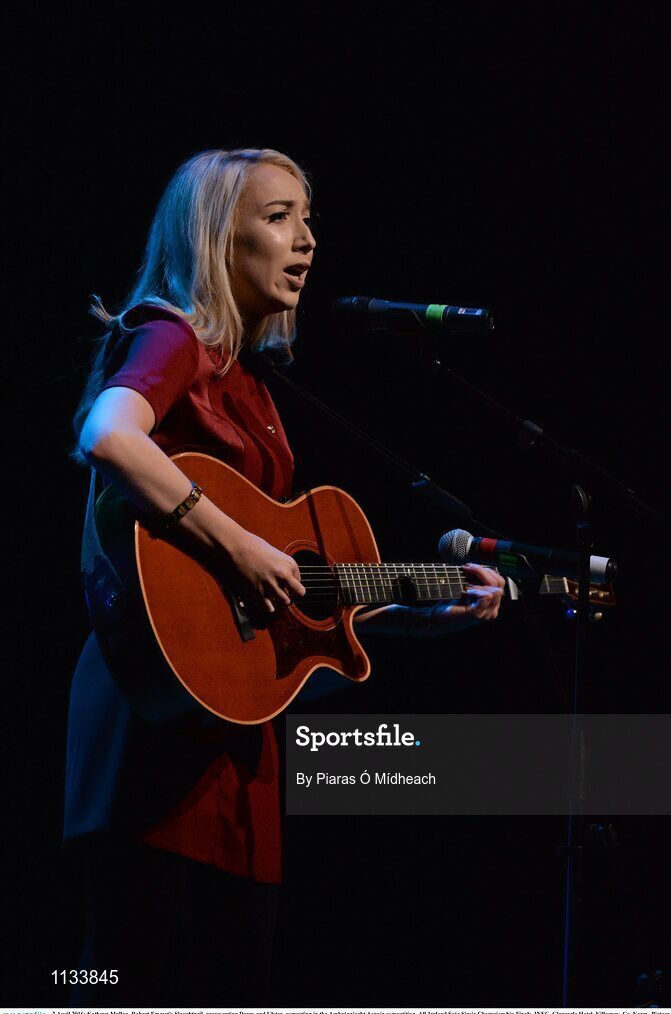 2 April 2016; Kathryn Mullan, Robert Emmet's Slaughtneil, representing Derry and Ulster, competing in the Amhránaiocht Aonair competition. All-Ireland Scór Sinsir Championship Finals. INEC, Gleneagle Hotel, Killarney, Co. Kerry. Picture credit: Piaras Ó Mídheach / SPORTSFILE