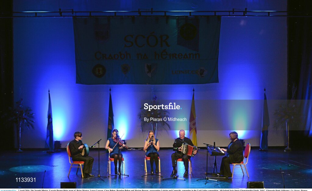 2 April 2016; The Naomh Mhuire, Carraig Droma Rúisc team of, Brian Mostyn, Laura Crossan, Clare Bohan, Brendan Bohan and Marian Brogan, representing Leitrim and Connacht, competing in the Ceol Uirlise competition. All-Ireland Scór Sinsir Championship Finals. INEC, Gleneagle Hotel, Killarney, Co. Kerry. Picture credit: Piaras Ó Mídheach / SPORTSFILE