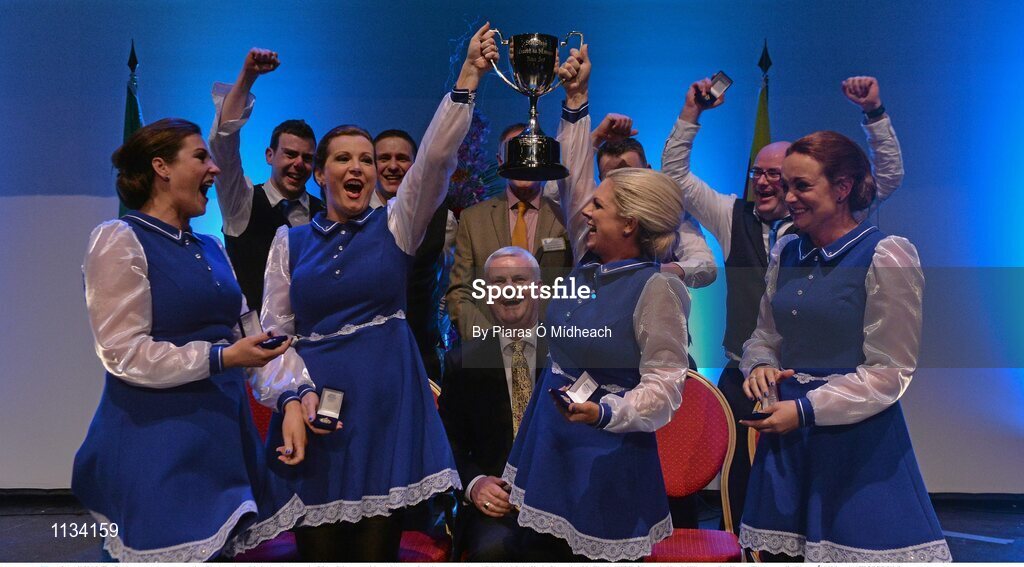 2 April 2016; The Bunbrosna team, representing Westmeath and Leinster that won the Rince Seit competition celebrate after the presentation. All-Ireland Scór Sinsir Championship Finals. INEC, Gleneagle Hotel, Killarney, Co. Kerry. Picture credit: Piaras Ó Mídheach / SPORTSFILE