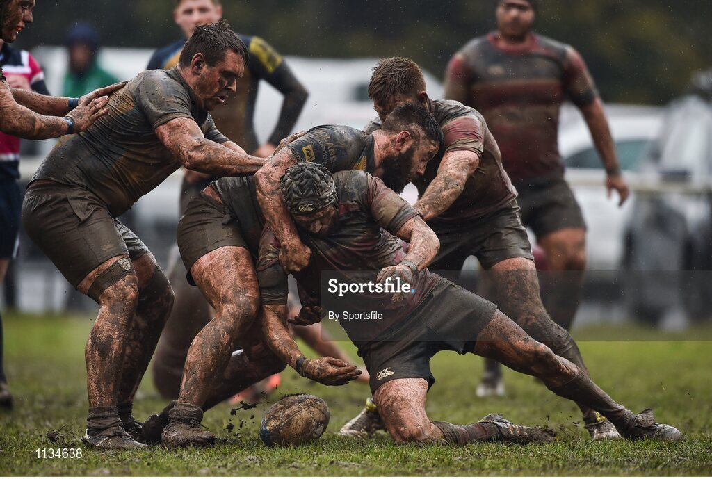 3 April 2016; Wes Wojnar, Wicklow, is tackled by James Kenny, Clondalkin. Bank of Ireland Provincial Towns Cup Semi-Final, Wicklow v Clondalkin. Co. Carlow Football Club, Oakpark, Carlow. Photo by Sportsfile