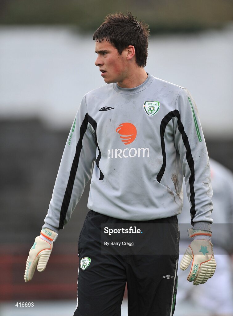 6 April 2010; Ian McLoughlin, Republic of Ireland. U19 Friendly, Republic of Ireland v Poland, Tolka Park, Dublin. Picture credit: Barry Cregg / SPORTSFILE