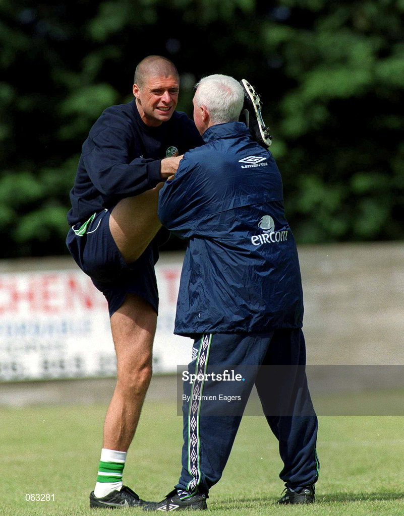 31 May 2001; Niall Quinn, left, stretches with physiotherapist Mick Byrne during a Republic of Ireland Training Session at John Hyland Park in Baldonnell, Dublin. Photo by Damien Eagers/Sportsfile