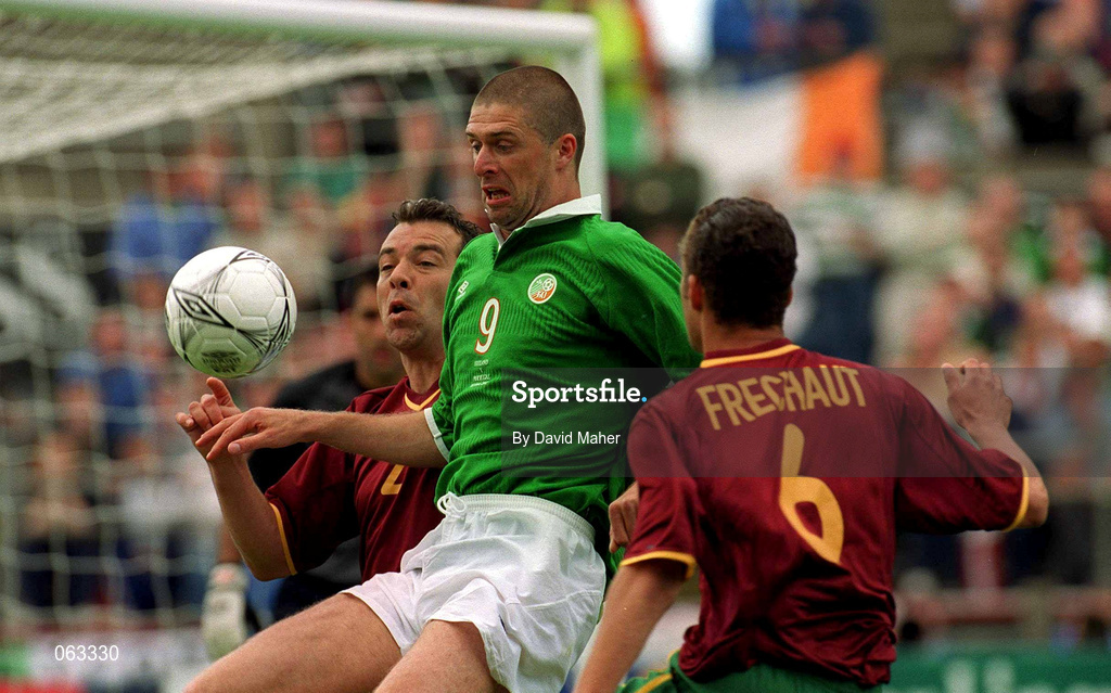 2 June 2001; Niall Quinn of Republic of Ireland in action against Nuno Miguel Frechaut, 6, and Jorge Almeida of Portugal during the FIFA World Cup 2002 Group 2 Qualifier match between Republic of Ireland and Portugal at Lansdowne Road in Dublin. Photo by David Maher/Sportsfile