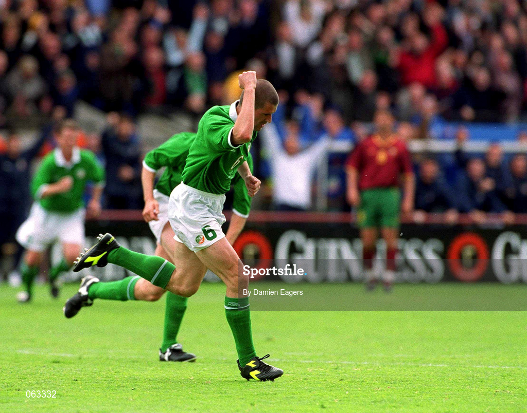 2 June 2001; Roy Keane of Republic of Ireland celebrates after scoring his side's first goal during the FIFA World Cup 2002 Group 2 Qualifier match between Republic of Ireland and Portugal at Lansdowne Road in Dublin. Photo by Damien Eagers/Sportsfile
