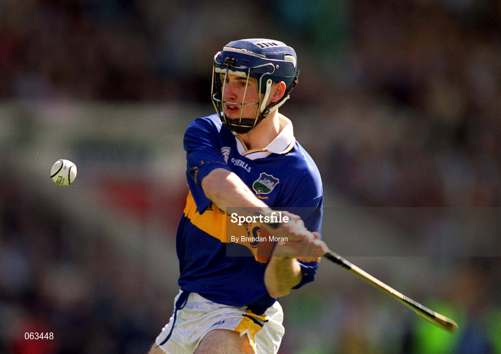 3 June 2001; Eoin Kelly of Tipperary during the Guinness Munster Senior Hurling Championship Semi-Final match between Tipperary and Clare at Páirc Uí Chaoimh in Cork. Photo by Brendan Moran/Sportsfile